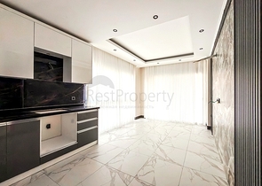 Квартира 1+1 в районе Конаклы в современном жилом комплексе