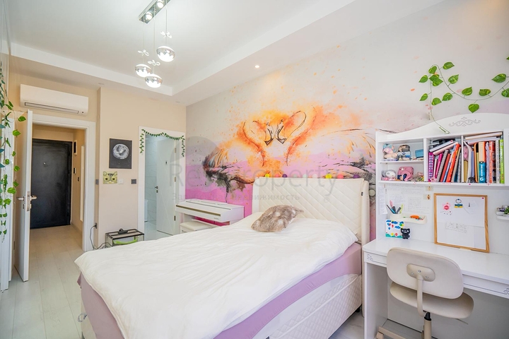 Квартира 2+1 в районе Махмутлар с отдельной кухней в современном комплексе 