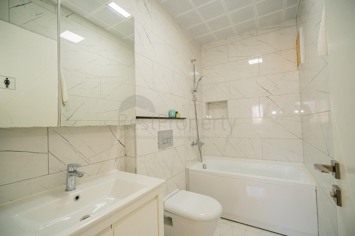 Квартира 2+1 в районе Махмутлар с отдельной кухней в современном комплексе 