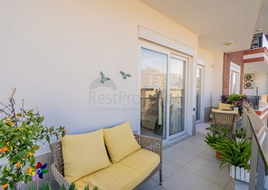 Квартира 2+1 в районе Махмутлар с отдельной кухней в современном комплексе 