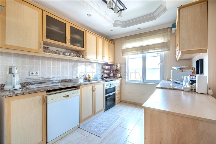 Просторная квартира 2+1 в районе Оба 