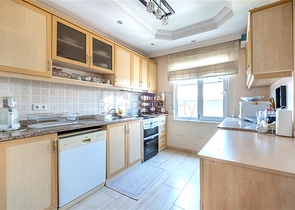 Просторная квартира 2+1 в районе Оба 