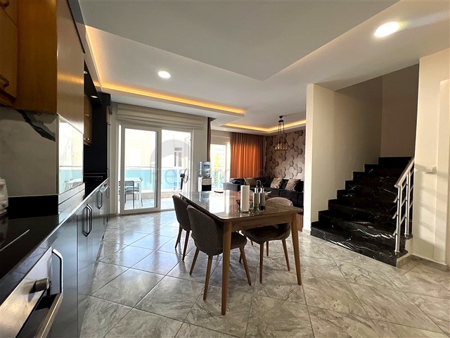 Пентхаус 2+1 в районе Авсаллар в 400 метрах от моря