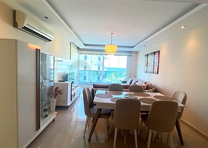 Меблированная квартира 2+1 в районе Тосмур в 50 метрах от моря 