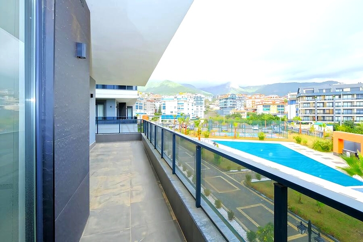 Современная квартира 3+1 в районе Оба с инфраструктурой для комфортной жизни