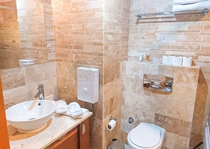 Панорамная квартира 2+1 в районе Каргыджак с полной курортной инфраструктурой