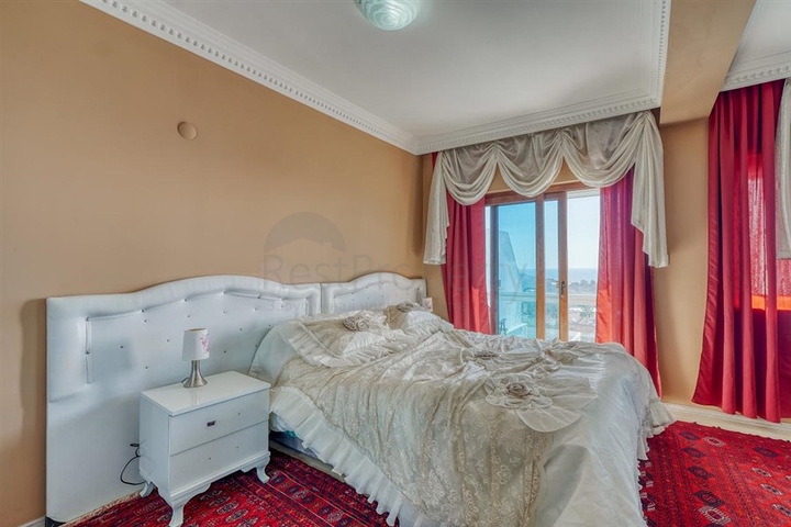 Меблированная вилла 3+1 с террасой в районе Демирташ