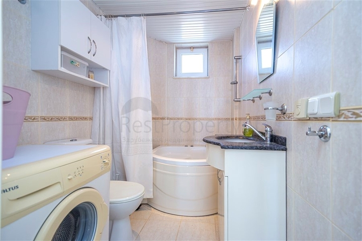 Светлая квартира 2+1 с мебелью и двумя балконами в районе Оба