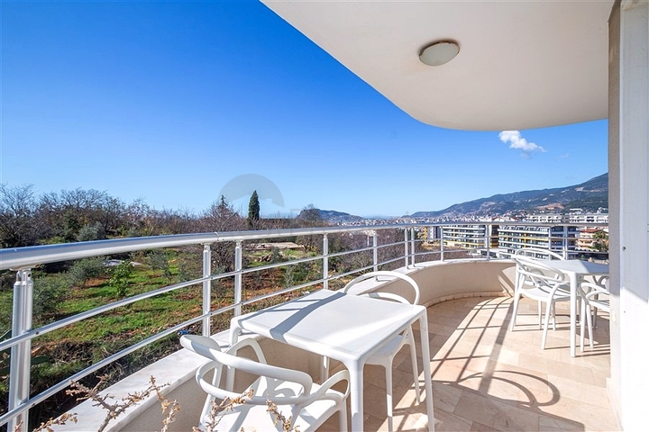 Уютная квартира 2+1 с мебелью и инфраструктурой в районе Оба