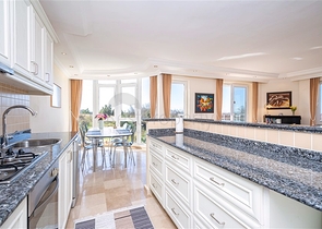 Уютная квартира 2+1 с мебелью и инфраструктурой в районе Оба