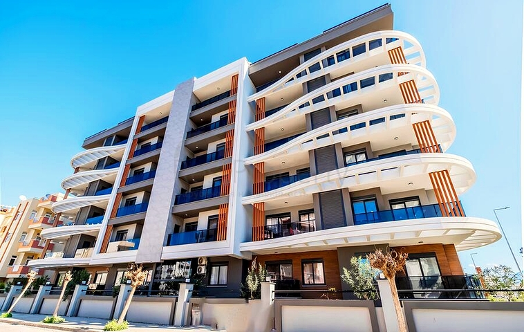 Современная квартира 1+1 в районе Газипаша с богатой инфраструктурой комплекса