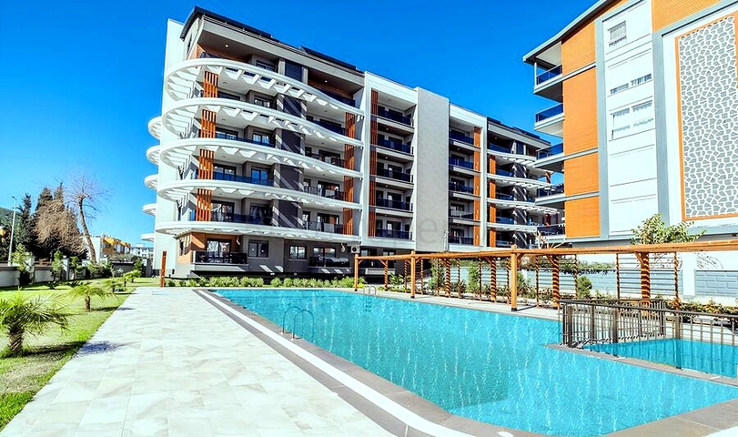 Современный пентхаус 2+1 с террасой в районе Газипаша