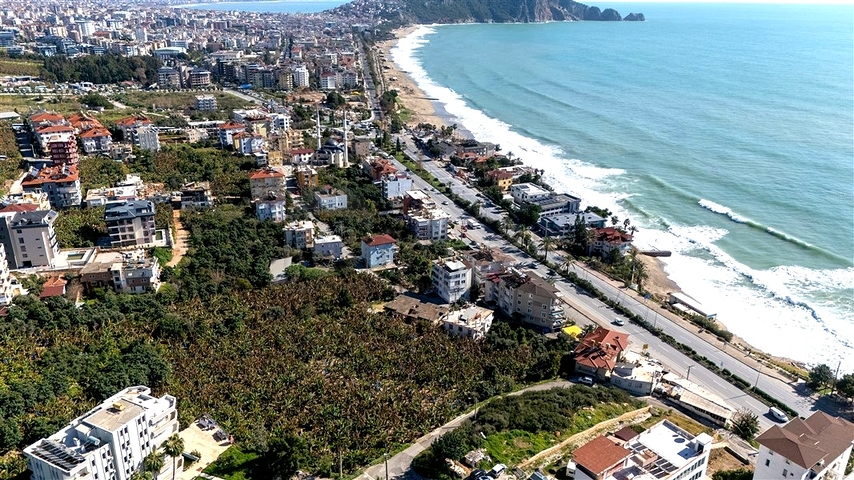 Земельный участок в районе Клеопатра — 50 метров до моря