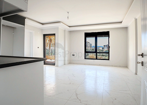 Новая квартира 1+1 в районе Газипаша в современном жилом комплексе