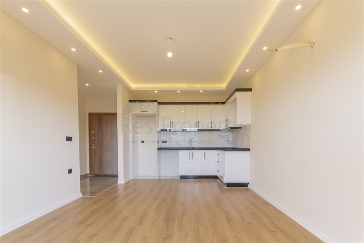 Современная квартира 1+1 в районе Кестель в новом жилом комплексе