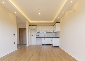 Современная квартира 1+1 в районе Кестель в новом жилом комплексе