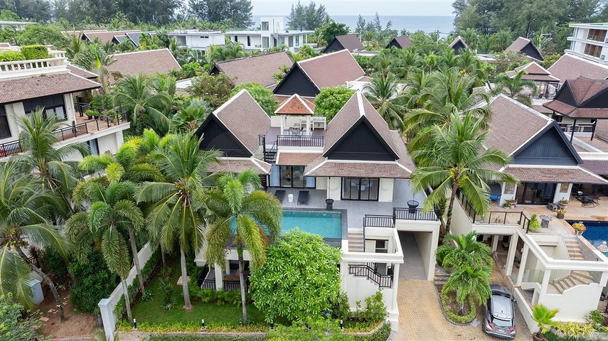 Двухэтажная вилла с частным бассейном в районе Бангтао