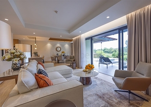 Двухэтажная вилла с частным бассейном в районе Бангтао