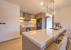 Двухэтажная вилла с частным бассейном в районе Бангтао