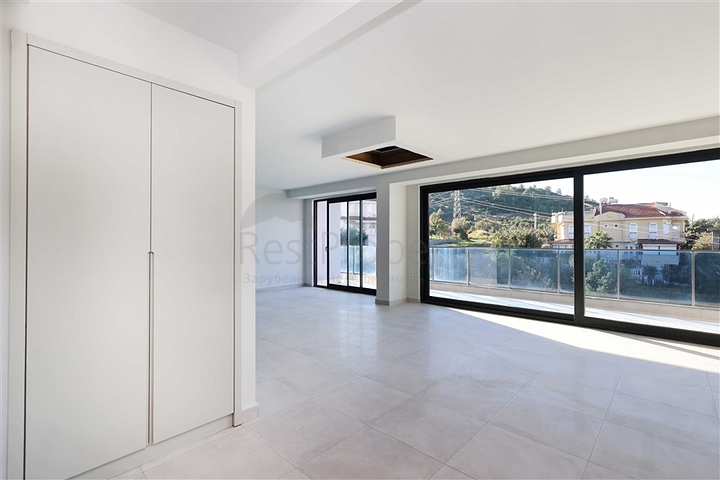 Пентхаус 4+1 с террасой в районе Каргыджак