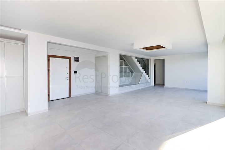 Пентхаус 4+1 с террасой в районе Каргыджак