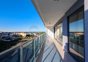 Пентхаус 4+1 с террасой в районе Каргыджак