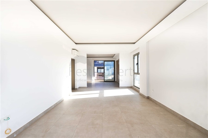 Современный пентхаус 4+1 с удобной планировкой в районе Кестель