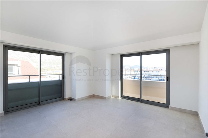 Просторный пентхаус 4+1 с террасой в районе Кестель