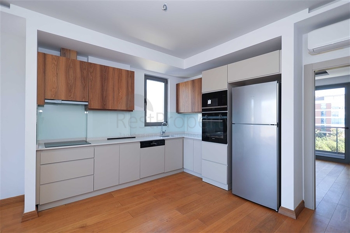 Уютная квартира 2+1 в современном комплексе района Кестель