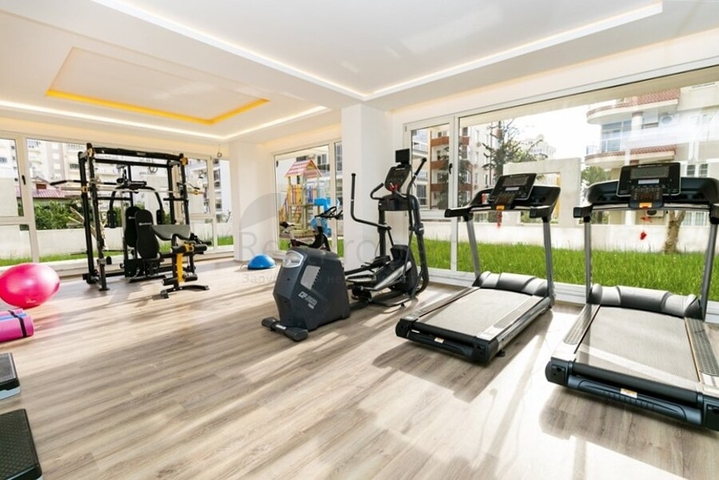 Пентхаус 4+1 с террасой и отдельной кухней в районе Махмутлар