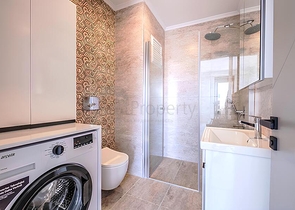 Пентхаус 2+1 в районе Махмутлар с террасой и удобным расположением