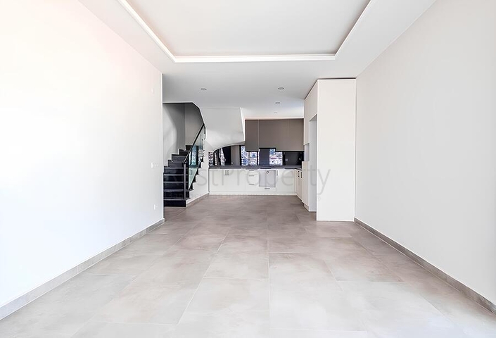 Пентхаус 2+1 в районе Клеопатра с панорамными открытыми зонами и удобным расположением