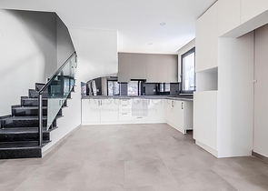 Пентхаус 2+1 в районе Клеопатра с панорамными открытыми зонами и удобным расположением