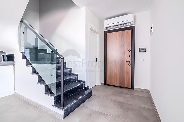 Пентхаус 3+1 в районе Клеопатра с просторной планировкой и зоной отдыха