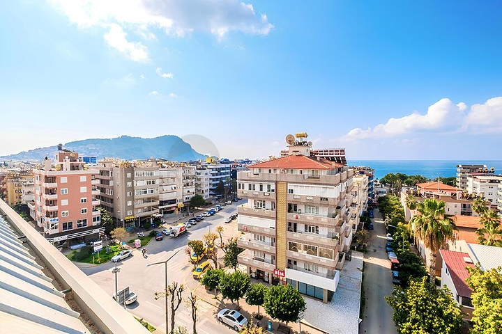 Пентхаус 3+1 в районе Клеопатра с просторной планировкой и зоной отдыха