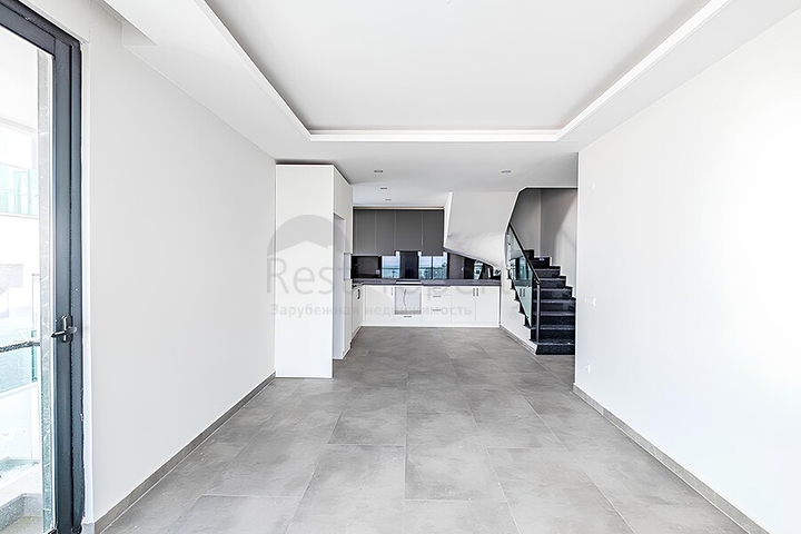 Пентхаус 3+1 в районе Клеопатра с просторной планировкой и зоной отдыха