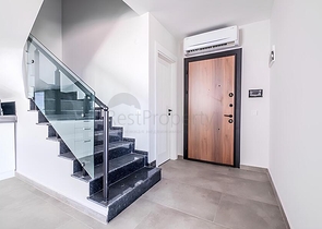 Пентхаус 3+1 в районе Клеопатра с просторной планировкой и зоной отдыха