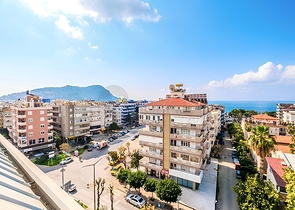 Пентхаус 3+1 в районе Клеопатра с просторной планировкой и зоной отдыха