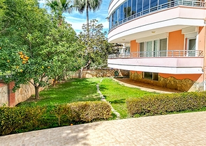 Светлая квартира 2+1 с удобной планировкой и зелёной территорией