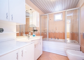 Светлая квартира 2+1 с удобной планировкой и зелёной территорией