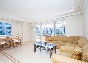 Светлая квартира 2+1 с удобной планировкой и зелёной территорией