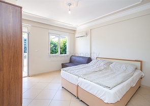 Светлая квартира 2+1 с удобной планировкой и зелёной территорией