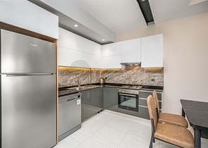 Квартира с мебелью в современном жилом комплексе