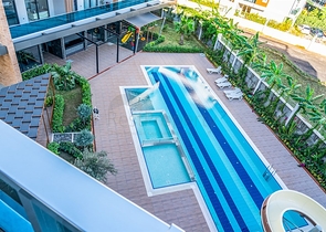 Квартира с мебелью в современном жилом комплексе