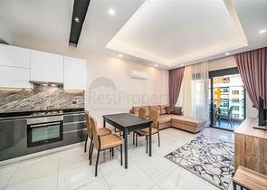 Квартира с мебелью в современном жилом комплексе