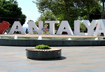 В Анталии уже отдохнули миллионы туристов