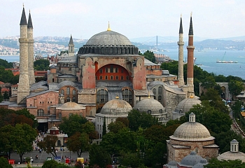 В Стамбуле укрепят памятники