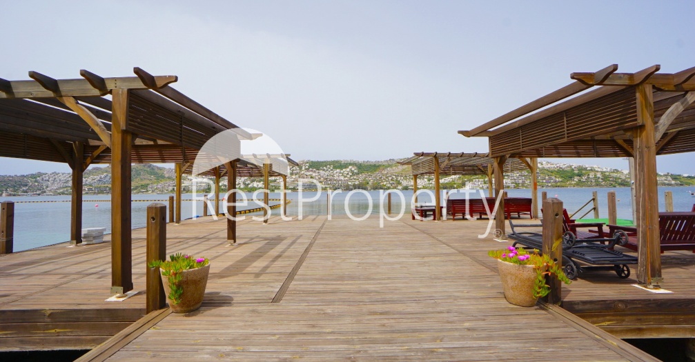 Трехэтажная меблированная вилла с видом на  Эгейское море - Фото 22