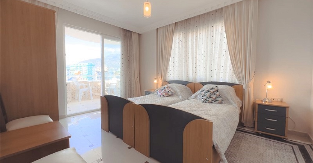Трехкомнатная квартира в районе Махмутлар с видом на море и горы - Фото 9