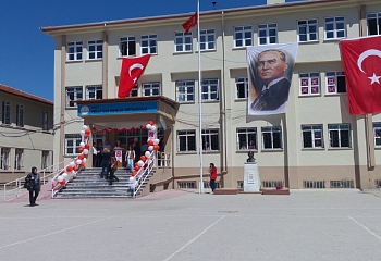 Ковид-19: новые правила в турецких школах